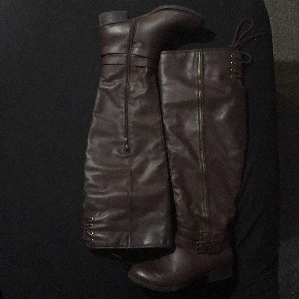 Thigh high boots<3